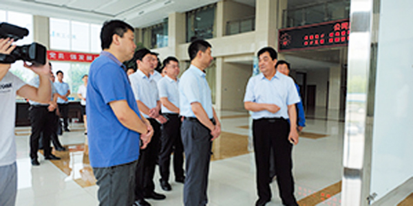 縣委書(shū)記梁潤(rùn)生到我公司調(diào)研企業(yè)黨建工作